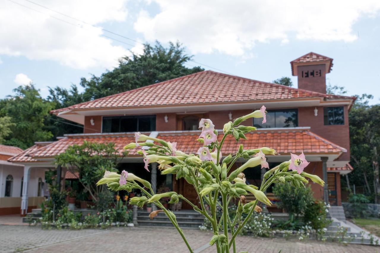 Garden House Hotel Вилкабамба Екстериор снимка